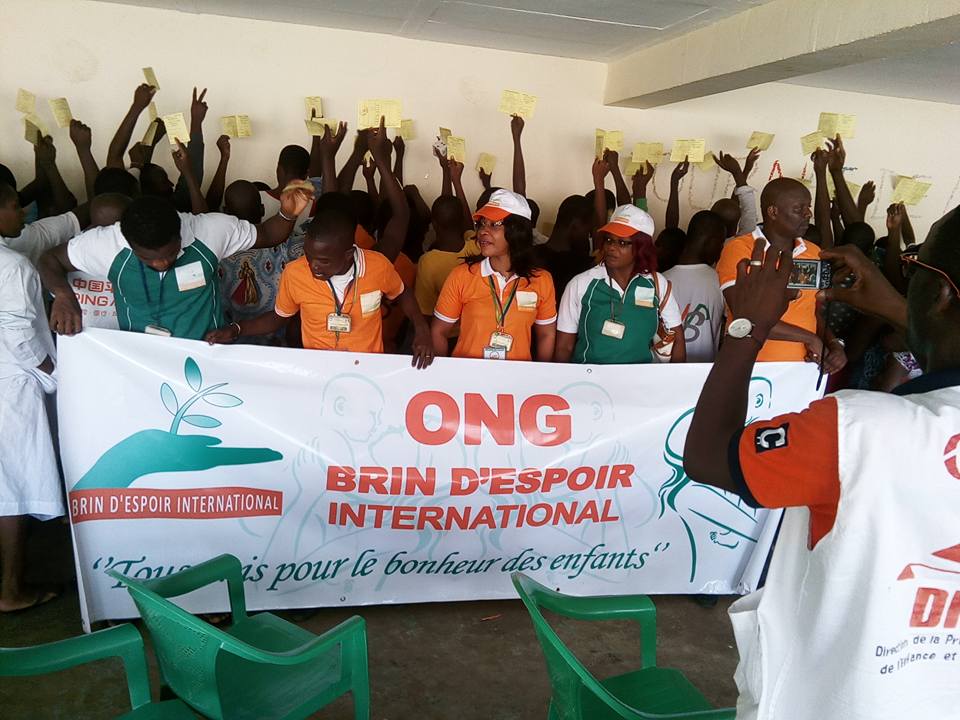 L'équipe de l'ONG Brin d'espoir International était dans l'enceinte de la MACA