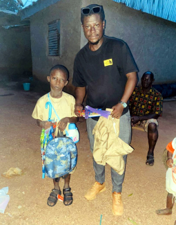 Ensemble pour l’espoir : un handicap visuel n’arrête pas la solidarité