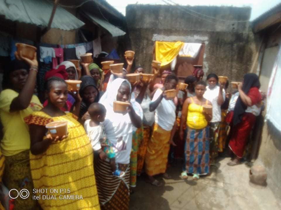 Distribution de la pâte d'arachide