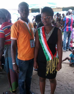 Séance de vaccination contre la méningite