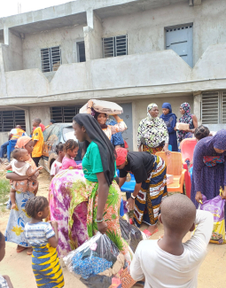 Distribution de vivres et de non-vivres à Abobo Bois Sec – 07 mars 2026