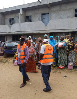 Distribution de vivres et de non-vivres à Abobo Bois Sec – 07 mars 2026